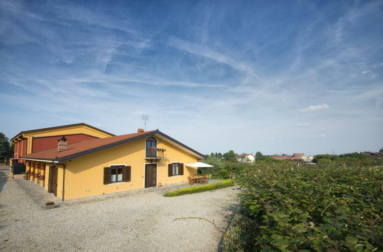 Agrialpi By Salfrutta Bed & Breakfast Bricherasio Dış mekan fotoğraf